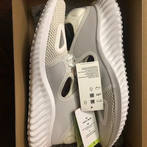 Women 8.5 adidas run lux clima